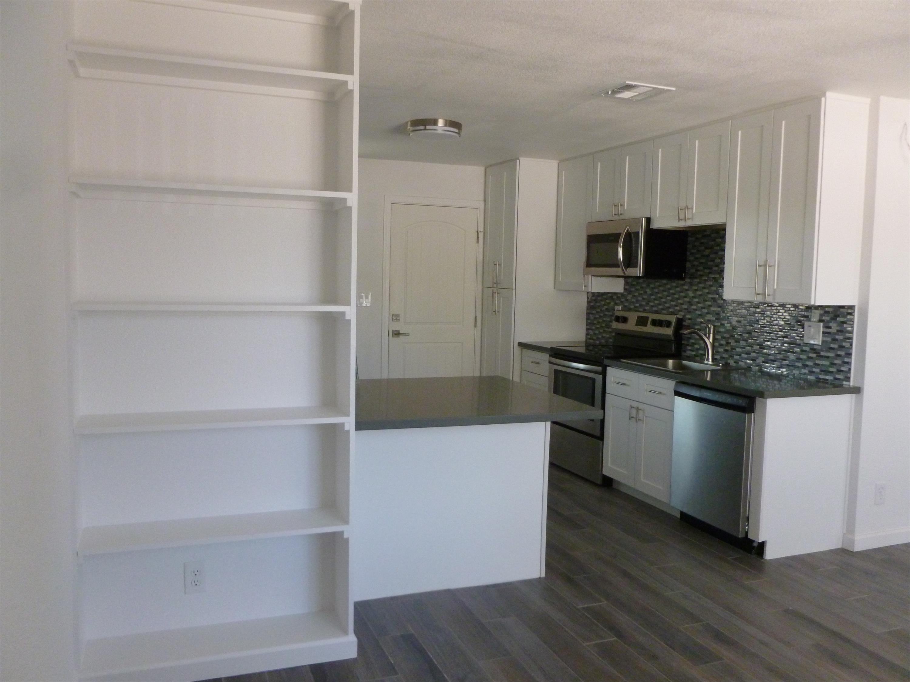 7102 E Oak Street - Unit 05